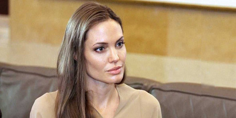 Kanker Payudara Kembali Renggut Keluarga Angelina Jolie 