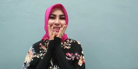 Kartika Putri Bantah Sudah Menikah Dengan Habib Usman Bin Yahya