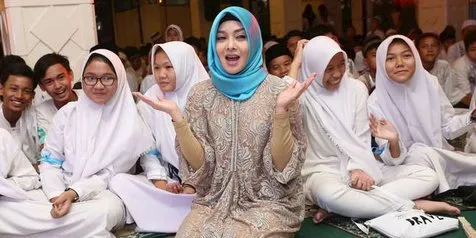 Kehilangan Sang Mama, Terry Putri Akui Menutup Diri Sampai Kehilangan Sang Mama, Terry Putri Akui Menutup Diri Sampai