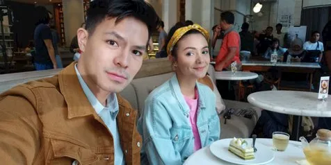 Ketemu di Webseries Romantis, Apa yang Bikin Amanda Rawles dan Fero Walandouw Cocok?