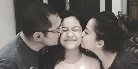 Khirani Ultah ke-13, Mayangsari dan Bambang Trihatmodjo 