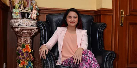 Kisah Broken Home Beberapa Selebriti Indonesia