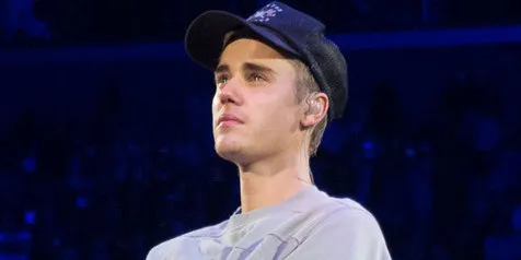 Klarifikasi, Justin Bieber Tidak Kencing di Celana!