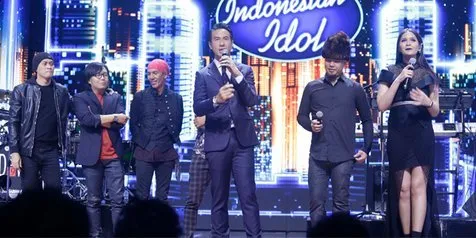 Kocak Ahmad Dhani Ajak Ari Lasso Rekaman Lagu Dewa 19 Di Got Dekat Sekolah Maia Estianty Kapanlagi Com kocak ahmad dhani ajak ari lasso