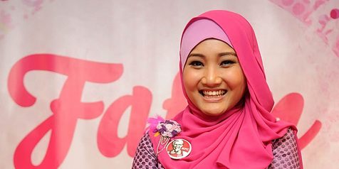 Konser, Fatin Shidqia Lubis Ditemani Cowok-Cowok Keren 