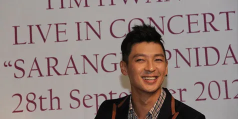 Konser Perdana di Indonesia, Tim Hwang Buat Penonton Terpesona