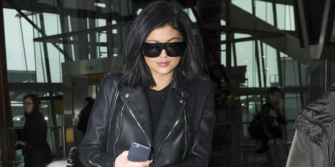 Kylie Jenner Garap Lagu Bareng Kanye West?
