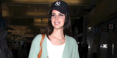 Lana Del Rey Bakal Syuting Video Klip 'Cherry' Dengan Adiknya?
