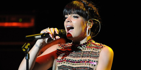 Lilly Allen Sebut Band Aid 30 Kumpulan Musisi Sombong 