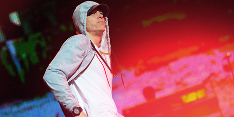 Maaf Bukannya Pelit, Eminem Nggak Punya Permen di Hari Halloween