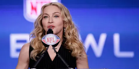 Madonna Positif Mengidap Laryngitis