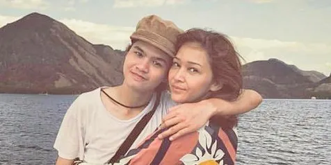 Maia Estianty Beri Kejutan Ultah untuk 'Ibu Tiri' Dul Jaelani