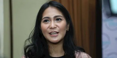 Marsha Tengker Akui Susah Perangi Konten Negatif dan Berbagi Tips