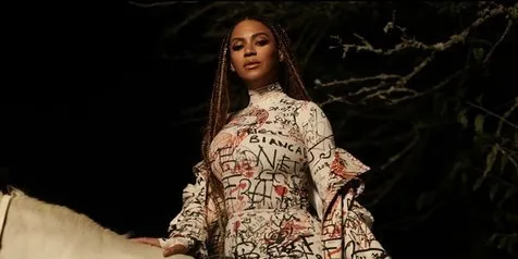 Masih Jadi Misteri, Apakah Album Visual 'BLACK IS KING' Beyonce Angkat Isu Ras Kulit Hitam?