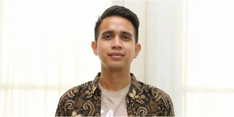 Mengenal Sosok Mas Herdi dalam Film 'DILAN 1991', Saingan Merebut Hati Milea