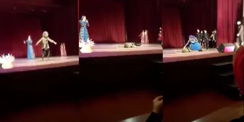 Mengharukan! Seorang Penari Ini Meninggal di Atas Panggung