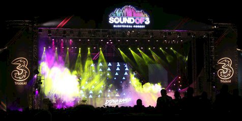 Meriahnya Sound  Of Tri Kolaborasi Musisi Papan Atas Dan 