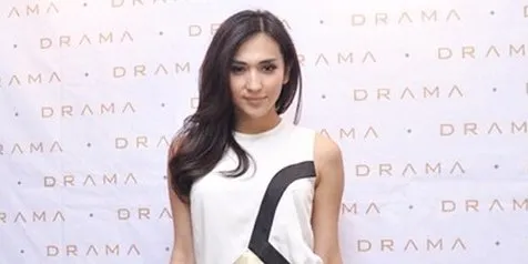 Meski Cukup Open Minded Keluarga Berat Melihat Dena Rachman Pindah Agama