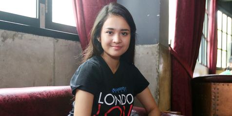 Michelle Ziudith Jamin 'LONDON LOVE STORY' Beda Dari 