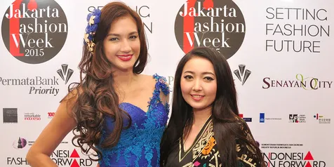 Nadine Chandrawinata Cocok Dengan Gaun Dominique Nadine