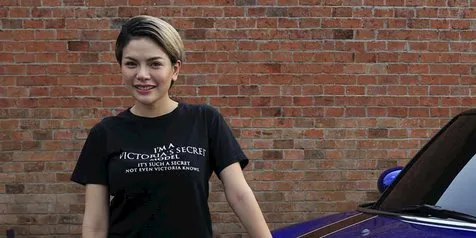 Nikita Mirzani Menangis, Pernah Utang Sana-Sini Demi Melahirkan Tak Dibiayai Suami