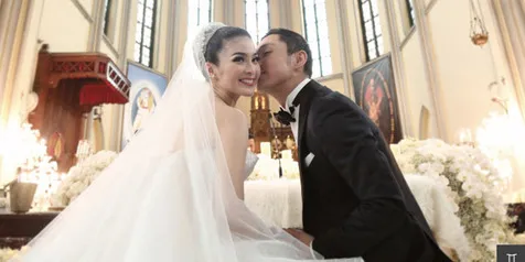 Nuansa 'Winter' Jadi Tema Resepsi Nikah Sandra Dewi di 