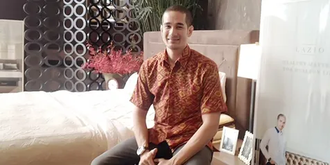Okan Kornelius Enggan Komentar Viviane Yang Mesra Dengan Sammy