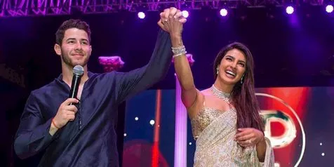 Penampilan Priyanka Chopra dan Nick Jonas Kala Menikah, Secantik Princess!