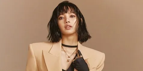 Penantian Blink Terbayar, Lisa BLACKPINK Rilis Teaser Debut Solo