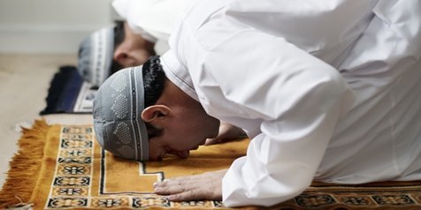 Apakah perbedaan salat sunnah muakkad dan ghoiru muakkad