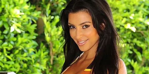 Rumah Kim Kardashian Diserbu Polisi