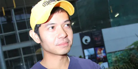Rumah Makan Sukses, Dude Harlino Buka Cabang