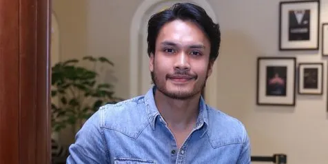 Rumahnya Ikut Kebanjiran Setelah 13 Tahun, Randy Pangalila Sedih & Berserah Pada Tuhan