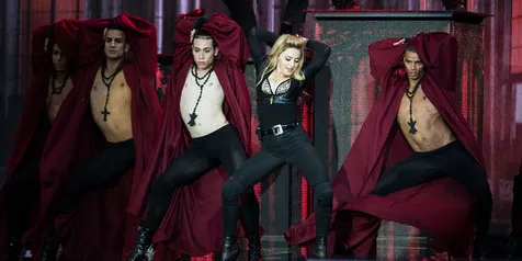 Sakit Laryngitis, Madonna Batalkan Konser