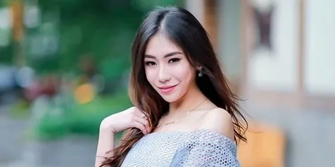 Sambil Menangis, Ayu Thalia Bantah Laporkan Nicholas Sean Untuk Pansos