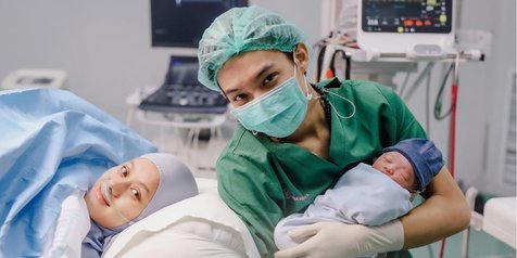 Sambut Kelahiran Anak Pertama, Ini Arti Nama Bayi Rey Mbayang dan Dinda Hauw