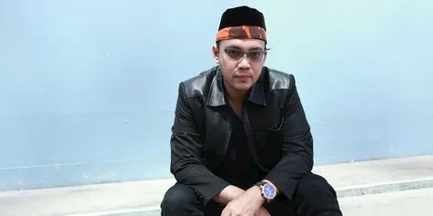 Sandy Tumiwa Digugat Mantan Pengacara Sebesar 1 Triliun, Ini Alasannya