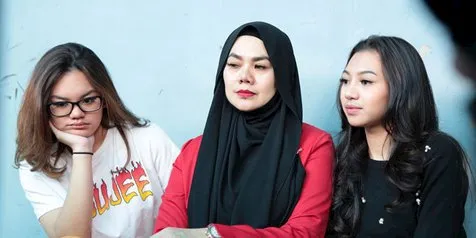 Sarita Abdul Mukti Cabut Gugatan Cerai Dari Pengusaha Faisal Harris