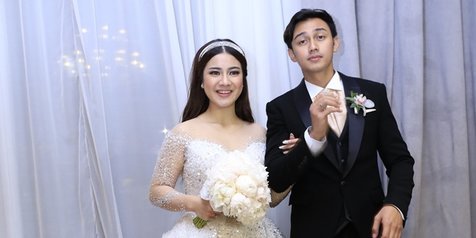 Sederet Fakta Pernikahan Felicya Angelista Dan Caesar Hito Sah Tepat Setelah 8 Tahun Bersama Langsung Honey Moon Kapanlagi Com