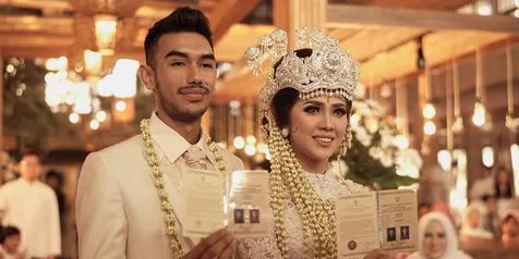 Selamat! Raya Kitty Melahirkan Anak Pertama Berjenis Kelamin Laki-Laki