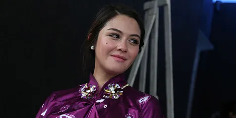 Selamat, Revalina S Temat Melahirkan Seorang Bayi Jagoan