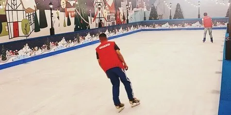 Semarakkan Libur Akhir Tahun, Mall of Indonesia Hadirkan Ice Rink Winter Wonderland