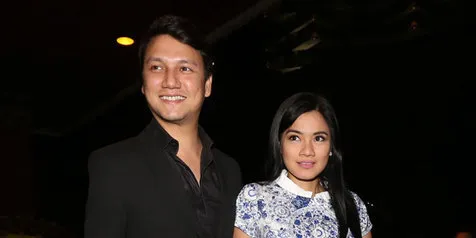 Sering Posting Foto Cium Bibir Titi, Ini Alasan Christian Sugiono