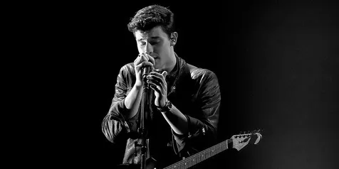 Shawn Mendes Tampil di Acara Nikahan Pasangan Beruntung Ini