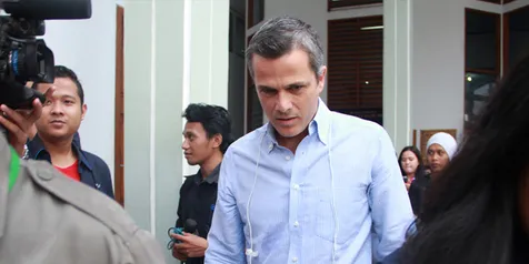 Sophia Mueller Syuting, Villareal Sendiri Datangi Sidang Cerai