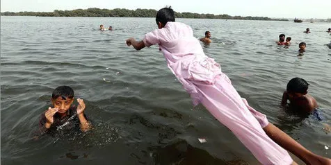 Suhu Capai 45ºC, Gelombang Panas Tewaskan 224 Warga Pakistan