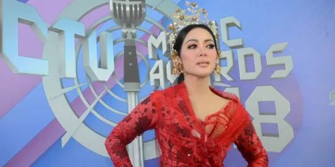 Syahrini Tak Bisa Puasa di Bulan Ramadan Tanpa Kolak Buatan Mama