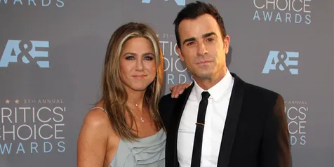 Terselubung, Inikah Ungkapan Benci Justin Theroux Pada Brad Pitt?
