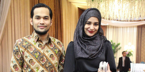 Teuku Wisnu Buka Bisnis Baju Muslim Tinggalkan Dunia 