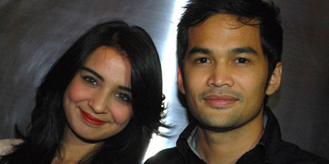 Teuku Wisnu - Shireen Sungkar Lamaran - KapanLagi.com